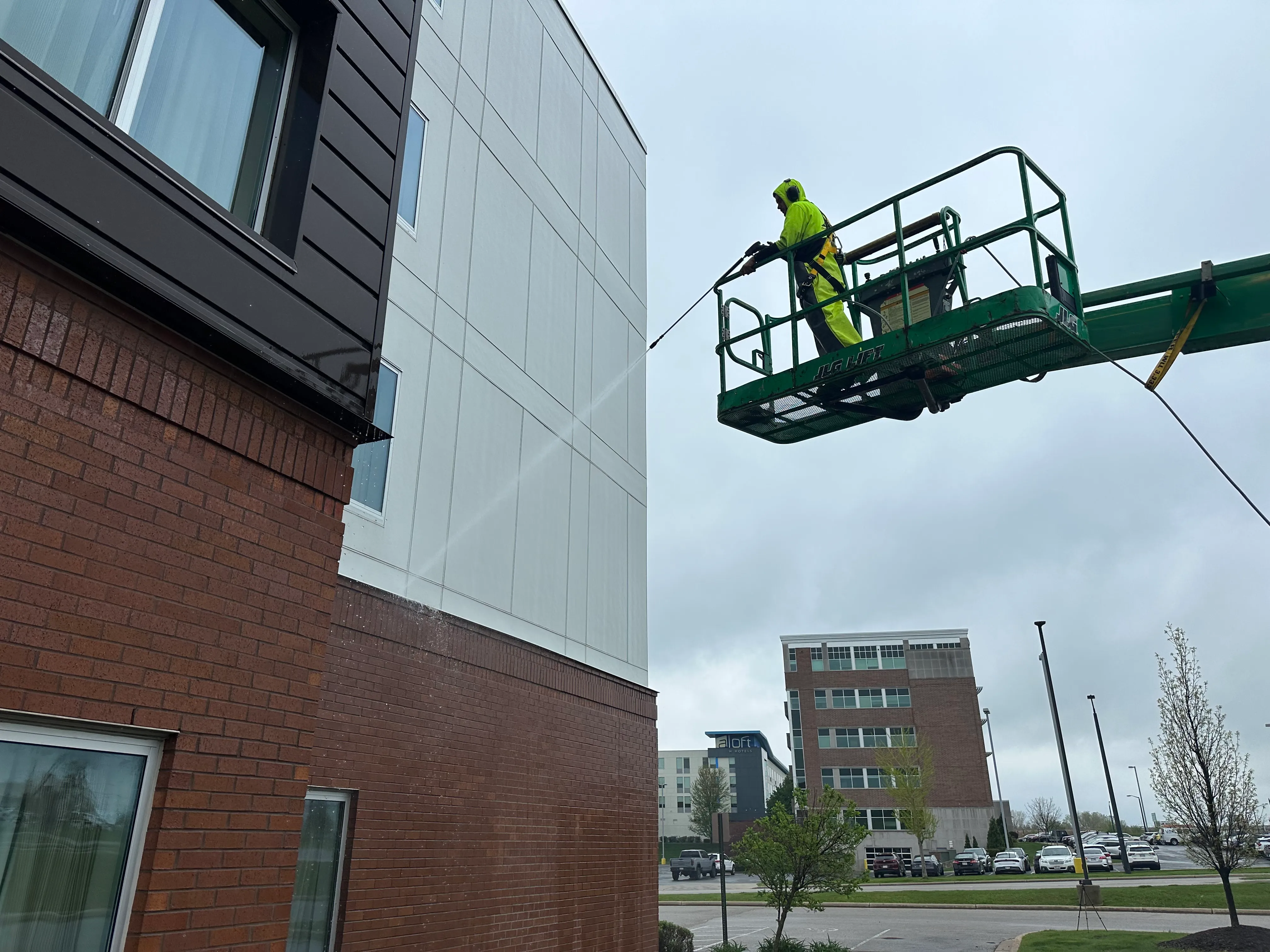Large scale commercial building pressure washing